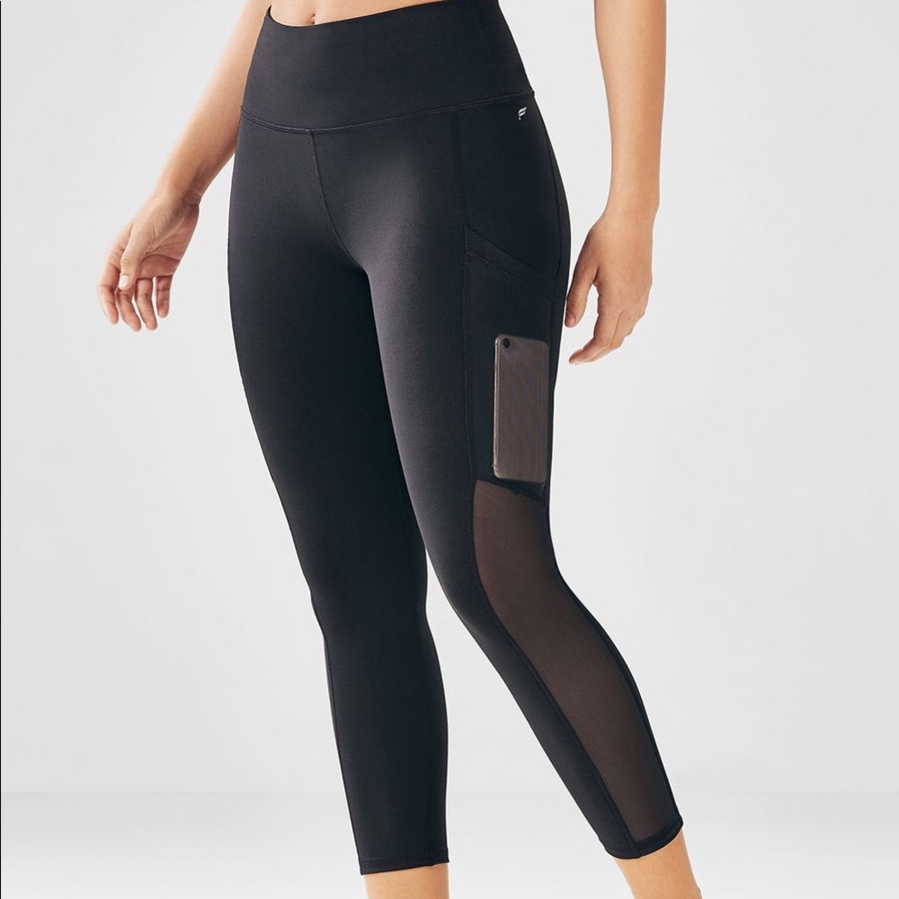 FABLETICS POWERHOLD MILA POCKET CAPRI LEGGINGS